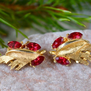 Vintage Earrings, Clip On Earrings, Red Earrings, Rhinestone Earrings, Crystal Earrings, Floral Earrings, Earrings, Gifts for Her