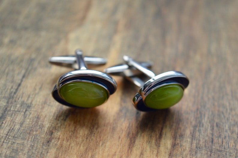 Mens Accessories Wedding Gift Suit Accessories Gifts for Him Vintage Accessories Onyx Cufflinks Vintage Cufflinks Green Cufflinks