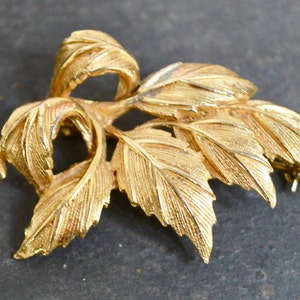 Vintage Brooch, Leaf Brooch, Flower Brooch, Floral Brooch, Autumn Brooch, Brooch, Brooch Vintage, Vintage Jewelry, Vintage Jewellery