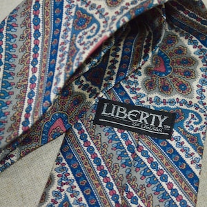 Liberty Accessories, Liberty Tie, Vintage Tie, Vintage Necktie, Suit Accessories, Gifts for Him, Fathers Day Gift, Wedding Gift, Necktie