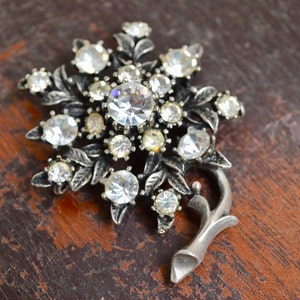 Vintage Brooch, Floral Brooch, Flower Brooch, Crystal Brooch, Jewelcraft Brooch, Brooch, Brooch Vintage, Vintage Jewellery, Vintage Jewelry