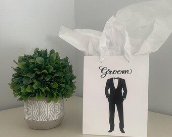 Groom Gift Bag: Wedding Party Favor, Bachelor Party Decor