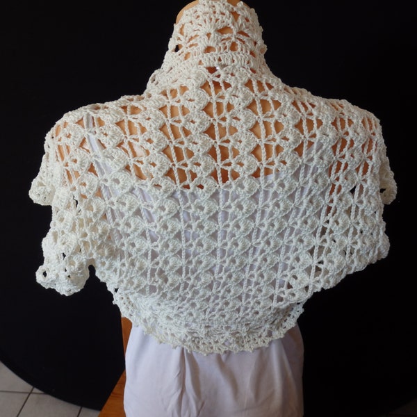 Boléro romantique coton écru  point dentelle crochet