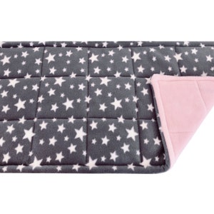 Fleece 
C&C cage liners
correx 
coroplast 
kavee
guinea pig
absorbent
midwest 
ferplast