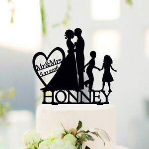 Famiglia matrimonio Torta Cappello a cilindro, sposa e sposo con le bambine, Torta Sagoma, coppia con figli Torta Cappello a cilindro