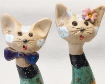 Enigma Supplies Mr and Mrs Cute Pair of Cats in Sweaters Ceramic Gift for Cat Lovers Quirky 
