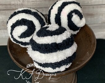Wreath attachment/embellishments, set of 3 balls, Fuzzy decor balls