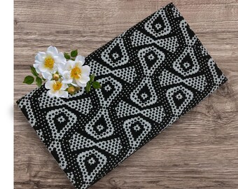 Black and white batik, Sarawak Dayak Iban tribal motif pattern, Borneo Malaysian sarong, Geometric pattern batik, ready to wear sarong