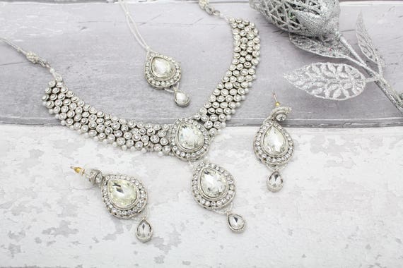 diamante necklace set
