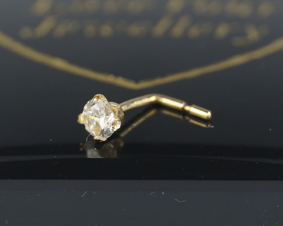 9ct gold hotsell diamond nose stud