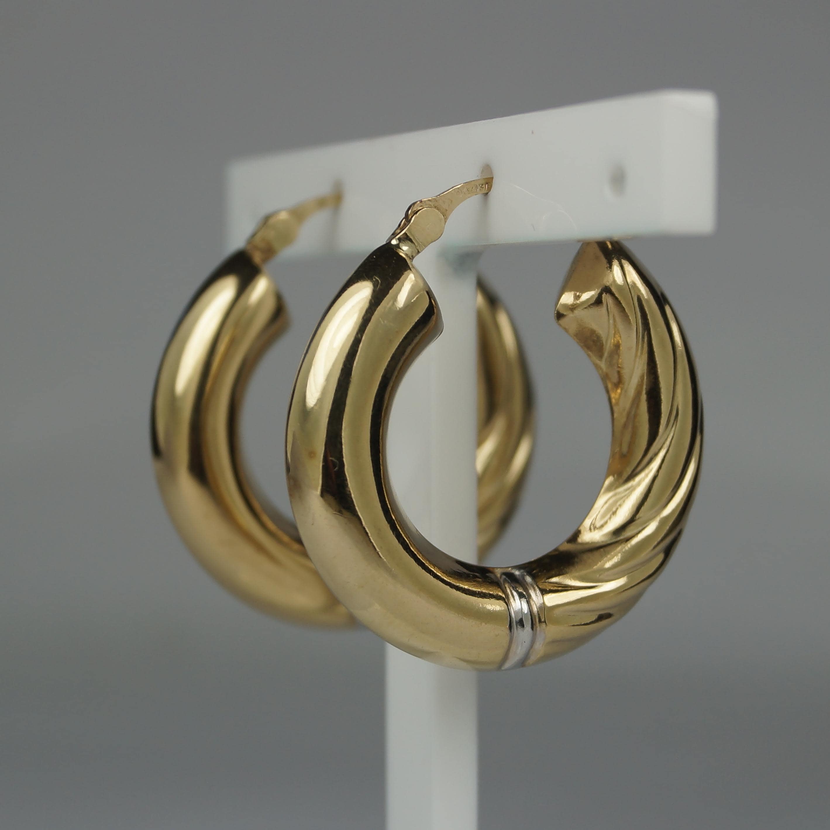 Vintage 9ct Gold Hoop Earrings. 26mm Chunky Gold Hoop Earrings. Thick Hoop Earrings.