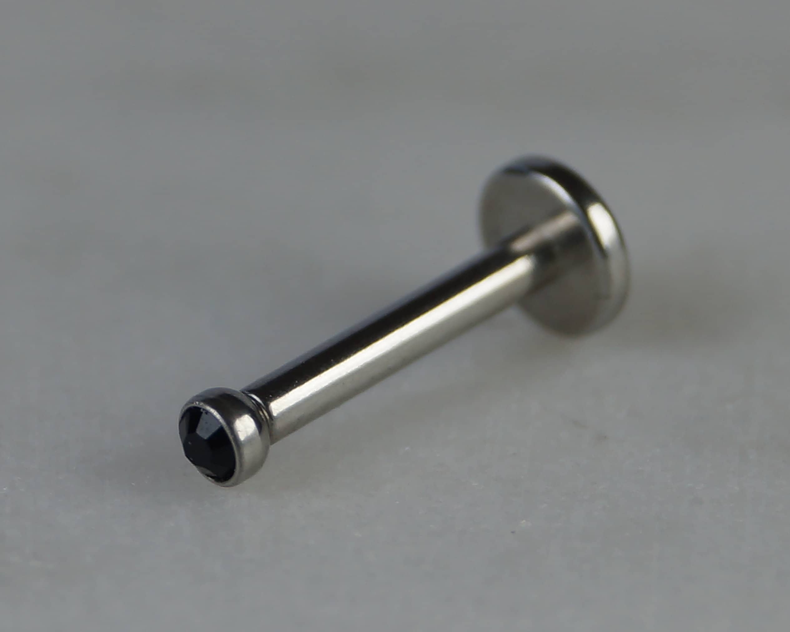 Black labret stud best sale