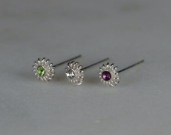 3.5mm Sterling Silver Flower Nose Stud, Nose Piercing, Silver Cubic Zirconia Nose Stud, 0.5mm Gauge.