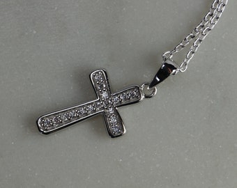 Collier croix en argent sterling, collier croix en argent et zircone cubique, pendentif croix en argent.