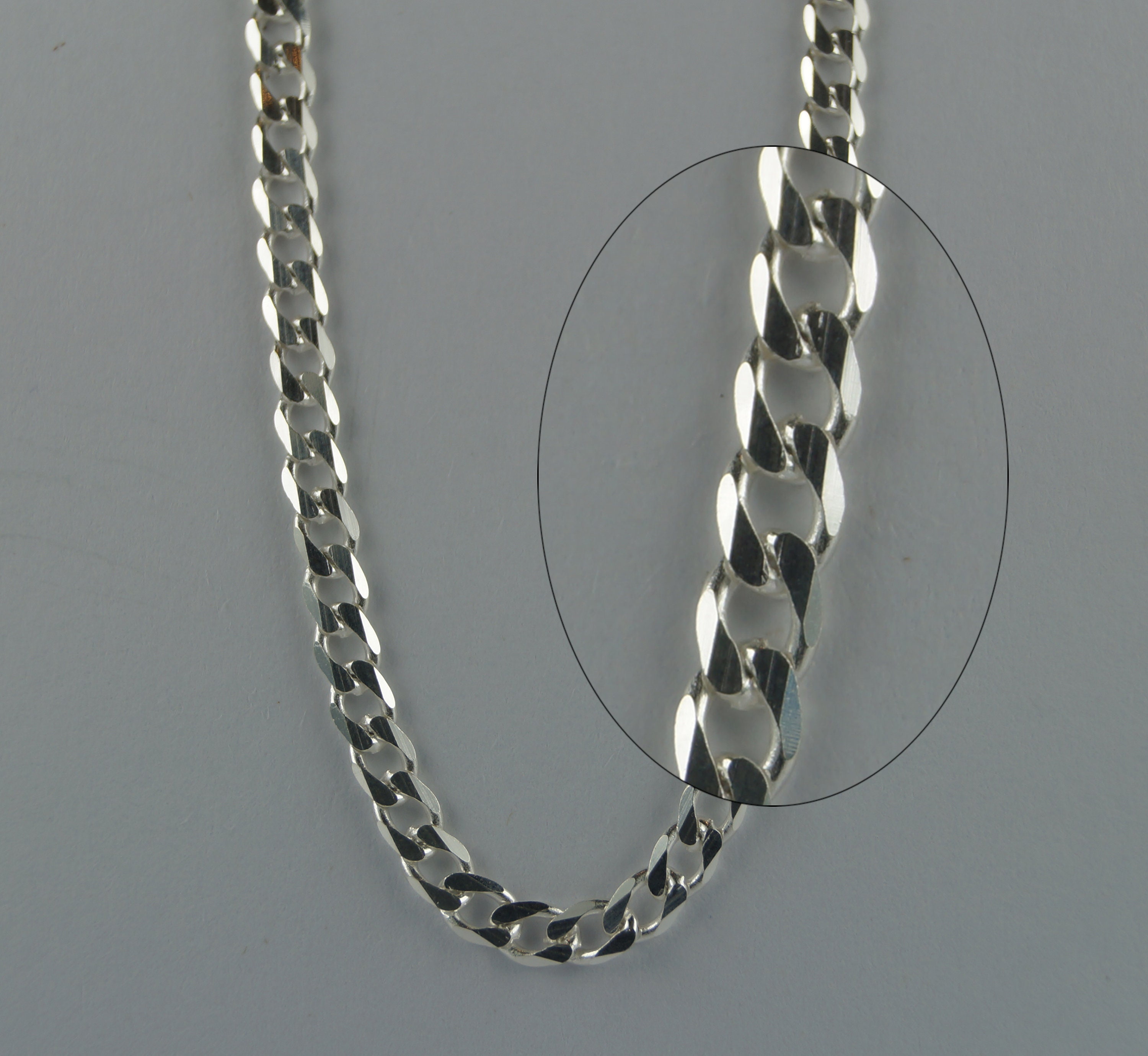 Sterling Silver Curb Chain Necklace, 18,20 Inch(46, 51 cm), 2.6mm Wide Curb Chain Necklace. Sterling Silver Curb Chain Necklace, 18,20 Inch(46, 51 cm), 2.6mm Wide Curb Chain Necklace.