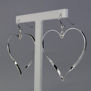 お買い得商店街 Earrings, Heart Silver Sterling Large Silver Dangle Heart アクセサリー