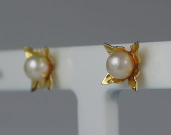 Vintage 9ct Yellow Gold Pearl Stud Earrings, Flower Style (10mm)