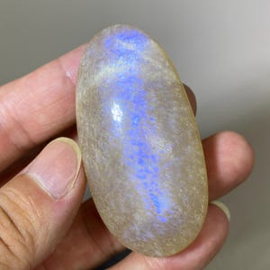 Flashy Blue Moonstone Palm Stone, Natural Crystal Palm Stone, High quality moonstone, Handmade Crystal gift, Healing stone gift, A27