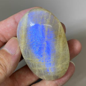 Flashy Blue Moonstone Palm Stone, Natural Crystal Palm Stone, High quality moonstone, Handmade Crystal gift, Healing stone gift, A26