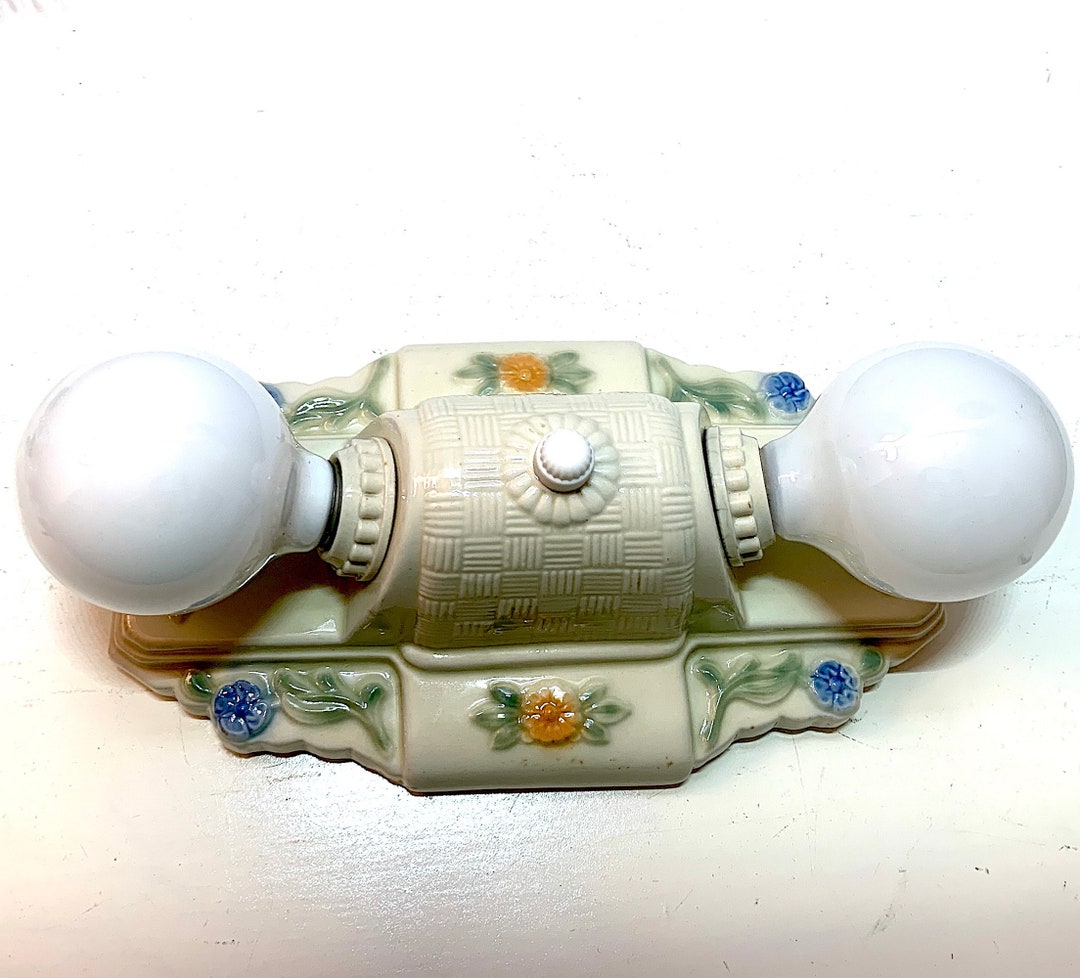 Bathroom Light, Porcelier Light, 1930s Era, Art Deco Porcelain ...