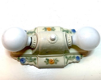 Bathroom Light, Porcelier Light, 1930s Era, Art Deco Porcelain, Bathroom Fixture, Flush Mount, Cream Colour, Exposed Bulb
