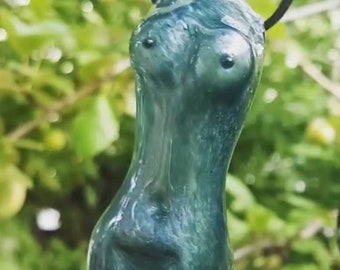 Goddess Sculpture. Divine Feminine. Female Form. Glass sculpture. Curvy woman.