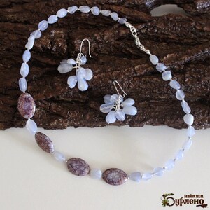 Set beaded necklace and earrings with chalcedony and purple czech crystal beads, set with semiprecious stones, gemstone set in purple color