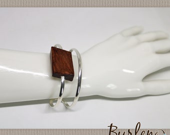 Silver plated bracelet with a wooden element, Cuff bracelet silver color, Silver plated adjustable bangle, Silver brown bracelet with wood