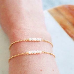 ALBA • Simple Freshwater Pearl Bracelet • Pearl + Solid 14k Gold Bracelet • Dainty 14k Gold Pearl Bracelet • Delicate Bracelet