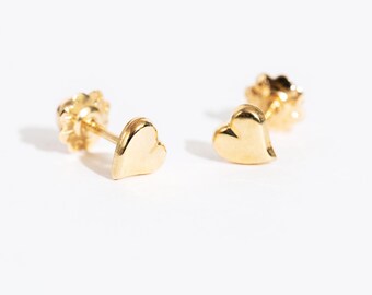 Heart stud earrings - Gold studs earrings - Dainty gold earrings - Tiny gold earrings