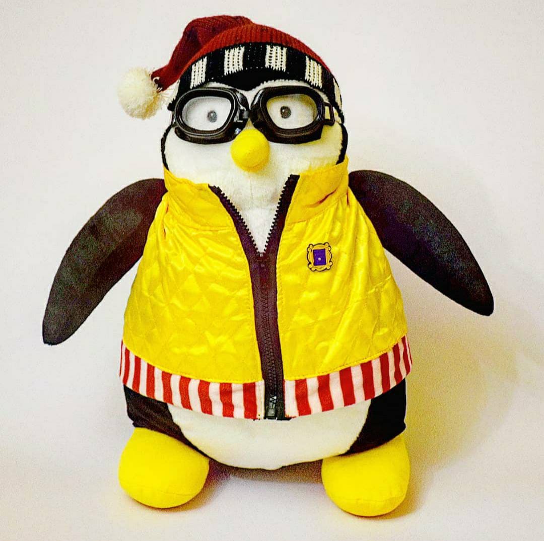 Huggsy Penguin Doll Friends TV Show Joey Tribbiani Hugsy Plush Toy Full  Size Stuffed Animal Brand New Bedtime Penguin Pal Gift + pin Hugsy