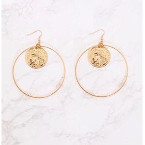 Coin middle hoop earrings