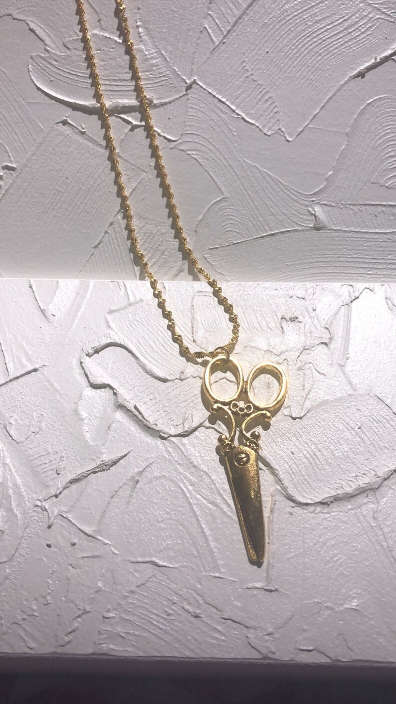 Fancy scissors necklace
