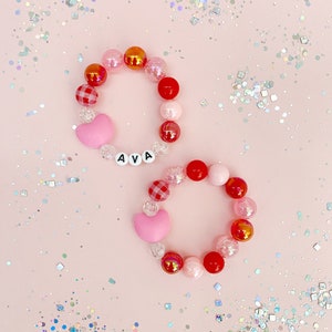 Personalized Kids Heart Bracelet: Custom Name Beaded Jewelry