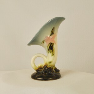 Vintage Hull Pottery Cornucopia Vase 1940s