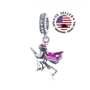 Charme sorcière sur balai en argent sterling - breloque sorcière volante - breloque balai de sorcière - pendentif sorcière en argent - s'adapte à tous les bracelets à breloques