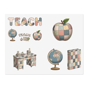 Op de afbeelding: Een verzameling schoolthema-illustraties, waaronder een wereldbol, appel, bureau en boek, allemaal met een patchwork-ontwerp. Het woord "TEACH" wordt ook in een vergelijkbare patchwork-stijl weergegeven. Het kleurenpalet bevat pasteltinten blauw, roze en geel.