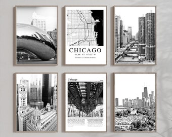 Op de afbeelding: Zes zwart-witte ingelijste prints van Chicago, Illinois. De prints tonen een kaart van de stad, een uitzicht op de skyline van de stad, een uitzicht op de Cloud Gate-sculptuur, een uitzicht op de Chicago River, een uitzicht op de stad van bovenaf en een uitzicht op de stad van onderaf.