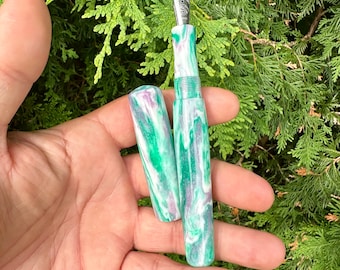13mm Bumpy Chameleon design. McKenzie Penworks Diamondcast Boogie Boys material. #6 Bock nib