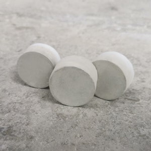 Concrete Circle Shaped Drawer Knobs. Wardrobe Handles. Concrete Door Knobs. Cupboard Knobs , Cabinet Knobs, Drawer Pulls, Door Handles.