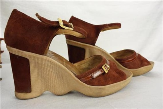 Vintage 70s * Famolare Shoes * "Hi-Up" Sandal Wed… - image 1