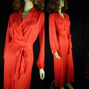 UNIQUE * Vintage 60s 70s * Vanity Fair * Nylon Loungewear * Leisure Wear * Orange * Size 36 * Medium * Jumpsuit