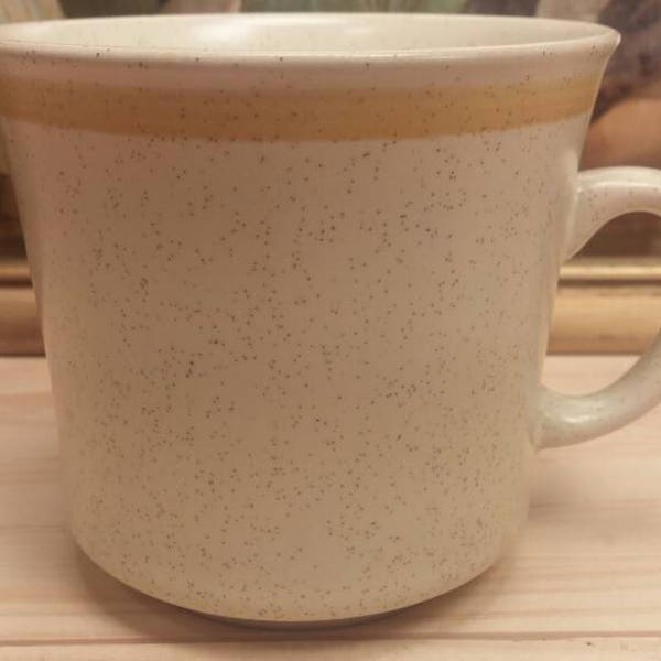 HEARTHSIDE "GARDEN FESTIVAL" Mug / Coffee CupClassic Vintage Stoneware Speckled