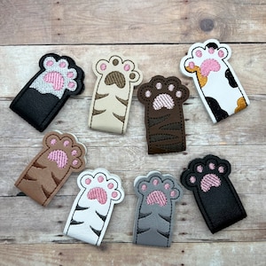 Cat Paw Bookmark, magnetic embroidered bookmark, 8 colors available, cute gift