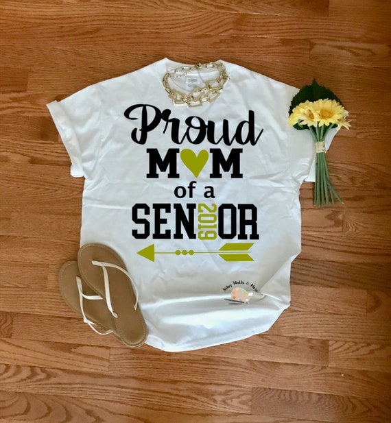 Download Proud mom of a 2019 Senior svg cut file mom of a graduate ...
