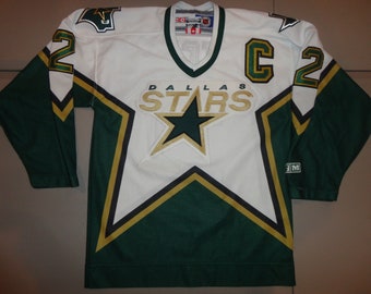 derian hatcher jersey