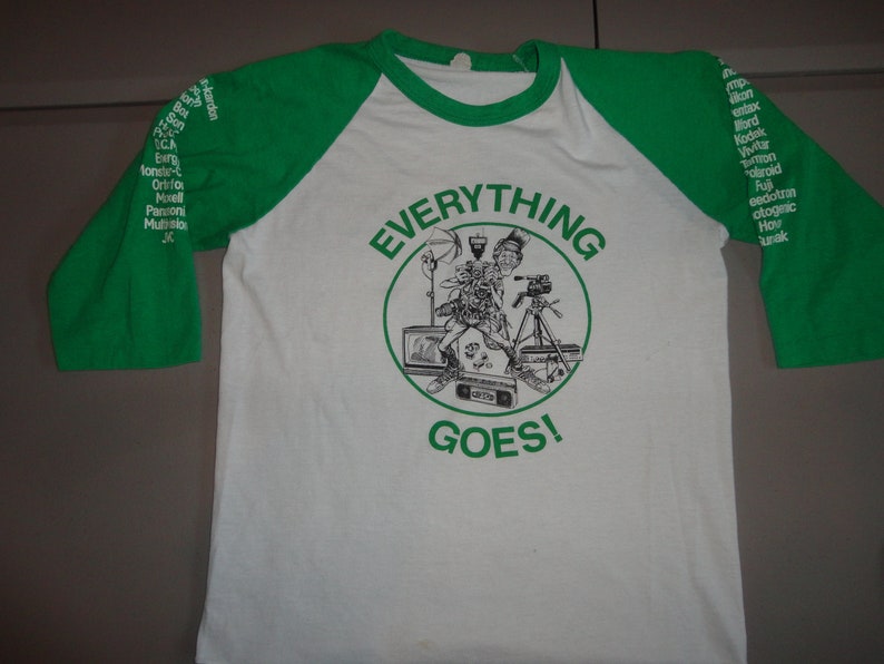 Vtg 80's Everything Goes Electronics Caricature 50-50 Screen Stars Tshirt Fits S image 1