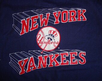 Vtg 80's Sneakers 50-50 Blue New York Yankees MLB Baseball USA tshirt Fits Men S
