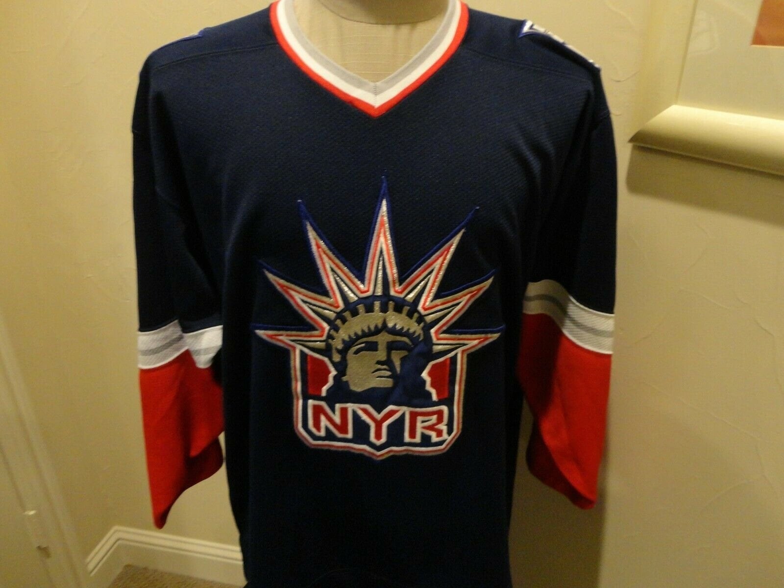 New York Rangers Lady Liberty Vintage NHL T-Shirt, hoodie, sweater,  longsleeve and V-neck T-shirt