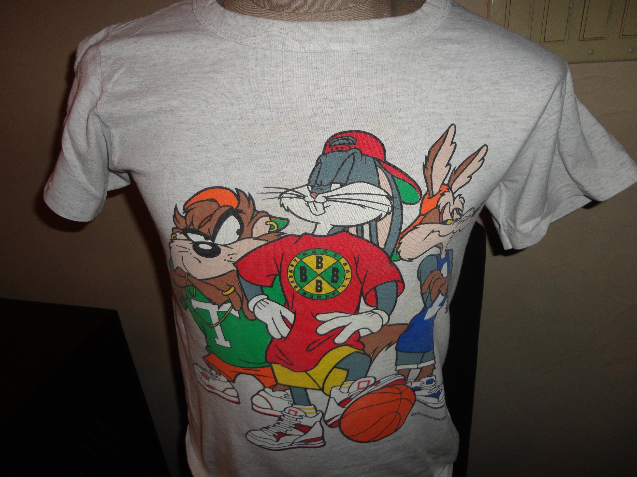Vtg 90's Bugs Bunny Taz Wile E Coyote Basketball Cartoon - Etsy